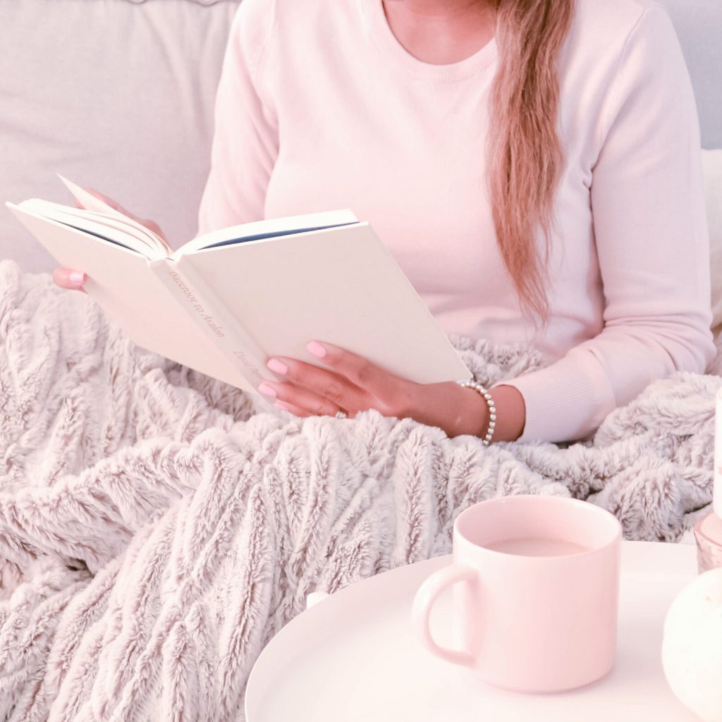 Is there anything better than a book that started with a bit of unrequited love, where you can feel the tension between friends. You’re just sitting there waiting for one of them to FINALLY give in! These friends to lovers kindle unlimited romances are sexy, sweet and delicious!